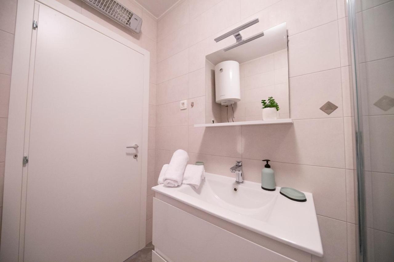 Apartman 2 Relax Zadar Appartement Buitenkant foto